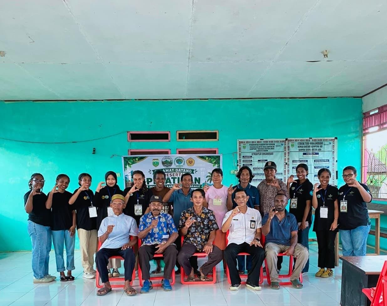 Menembus Batas Literasi: Merajut Pemberdayaan di Dunia Pendidikan dan Pembukuan Sederhana Sesuai Realitas Pengurus BUMKam Kampung Yanamaa