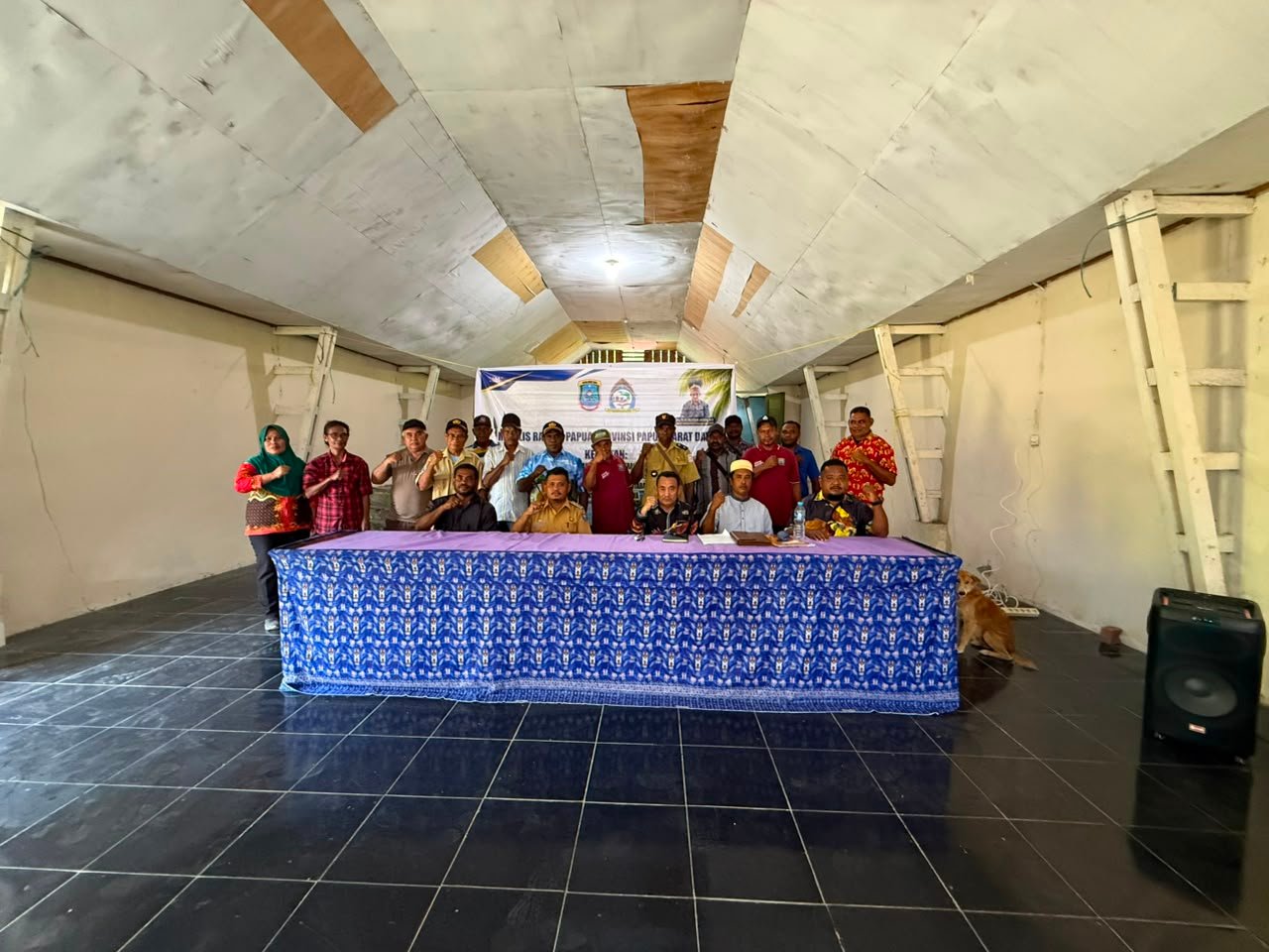Anggota MRP PBD, Rukunudin Arfan Lakukan Penyaluran Aspirasi Tentang Otsus di Distrik Salawati Utara Kabupaten Raja Ampat
